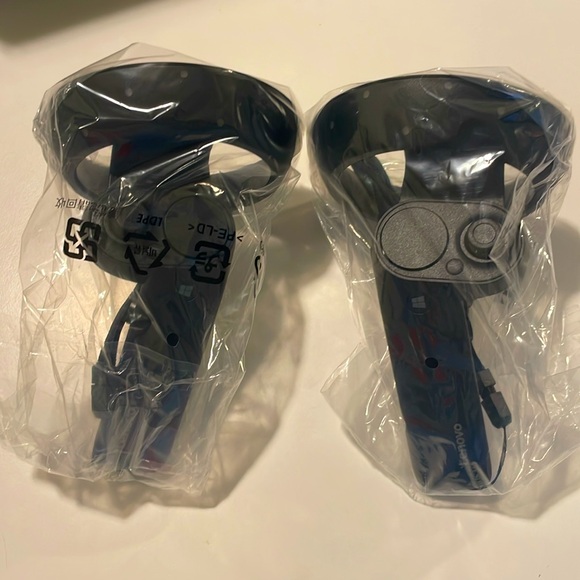 Lenovo Explorer with Motion Controllers - Picture 6 of 11